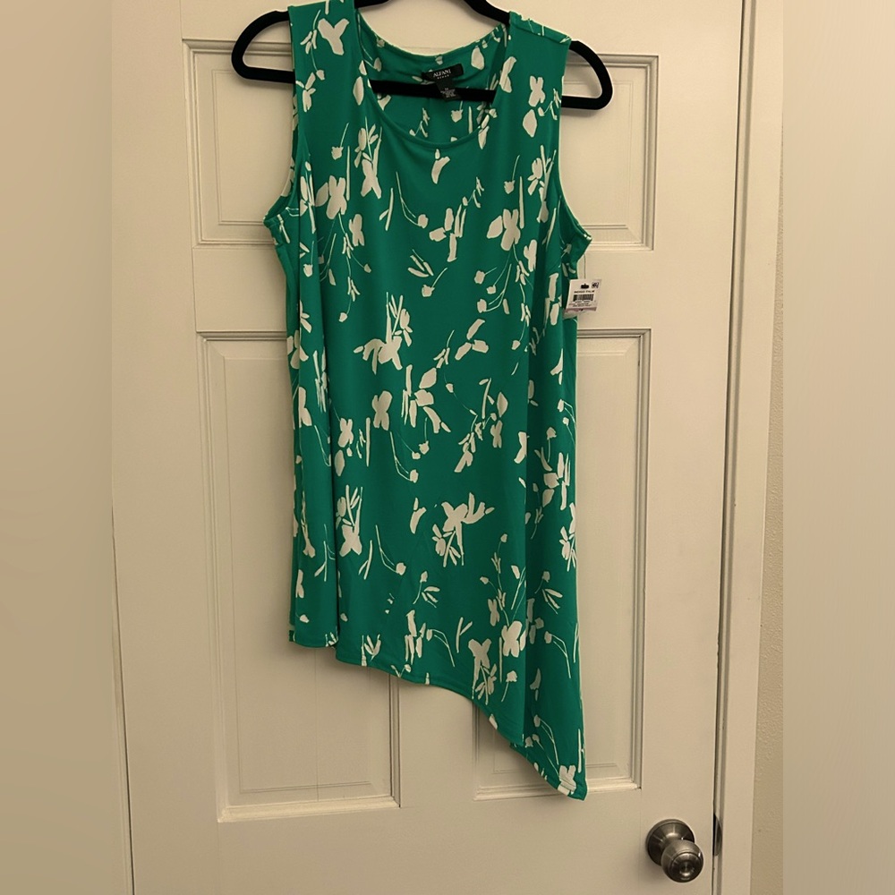 Brand new Alfani women’s top